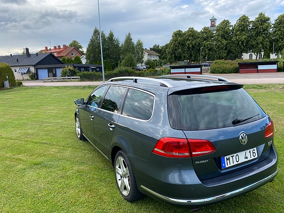 Volkswagen Passat 15 of 15