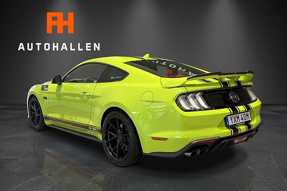Ford Mustang 7 of 20