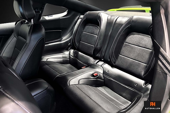 Ford Mustang 17 of 20