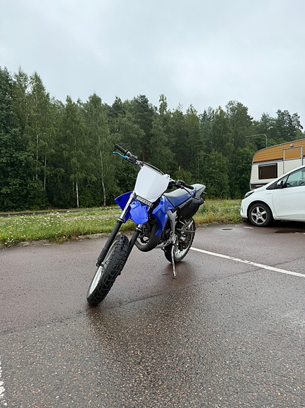 Yamaha DT 50 2 of 5