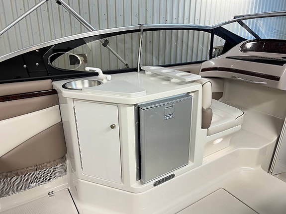 Regal 2550 LSC -2000 6 of 12