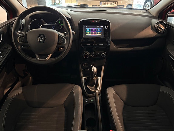 Renault Clio 6 of 11