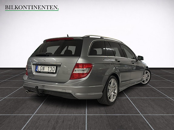 Mercedes-Benz C220 3 of 14