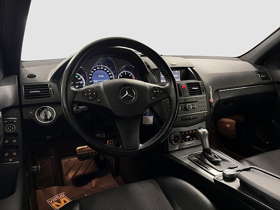 Mercedes-Benz C220 12 of 14