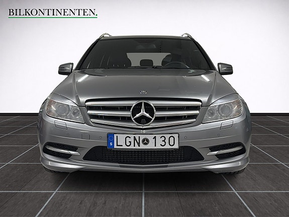Mercedes-Benz C220 9 of 14