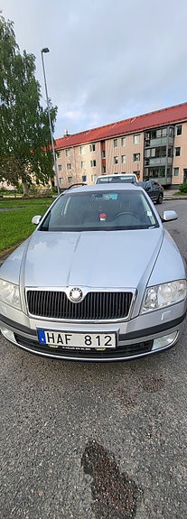 Skoda Octavia 3 of 5