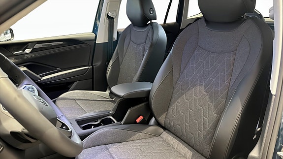 Volkswagen Tiguan 8 of 14