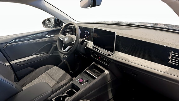 Volkswagen Tiguan 11 of 14