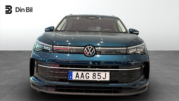 Volkswagen Tiguan 4 of 14