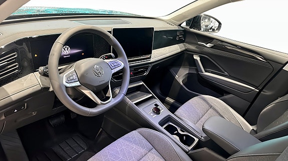 Volkswagen Tiguan 7 of 14
