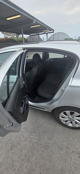 Opel Corsa 8 of 13