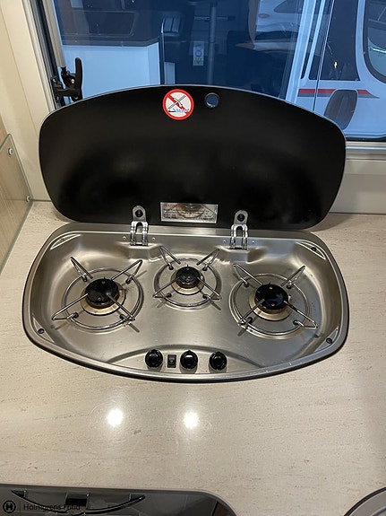 Bürstner Ixeo 726G/ 3500 kg 5 of 9