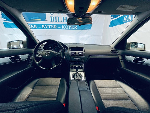 Mercedes-Benz C180 13 of 22