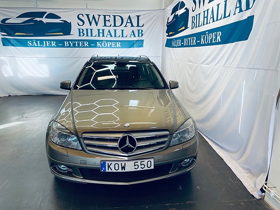 Mercedes-Benz C180 3 of 22