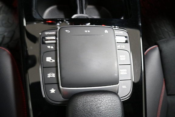 Mercedes-Benz A250 e 15 of 22