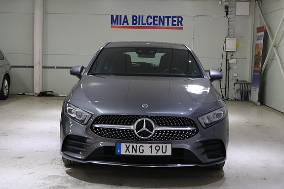 Mercedes-Benz A250 e 3 of 22