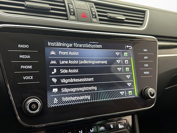 Skoda Superb 23 of 30