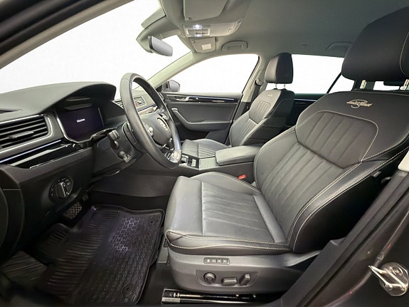Skoda Superb 13 of 30