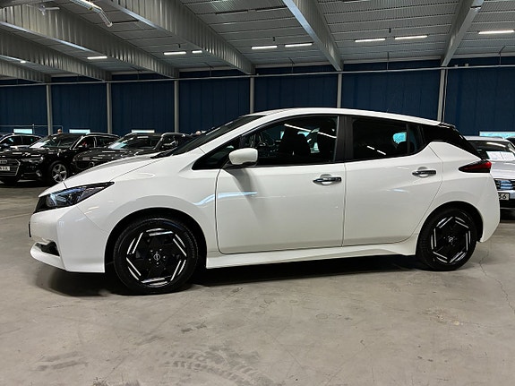 Nissan Leaf 7 of 21