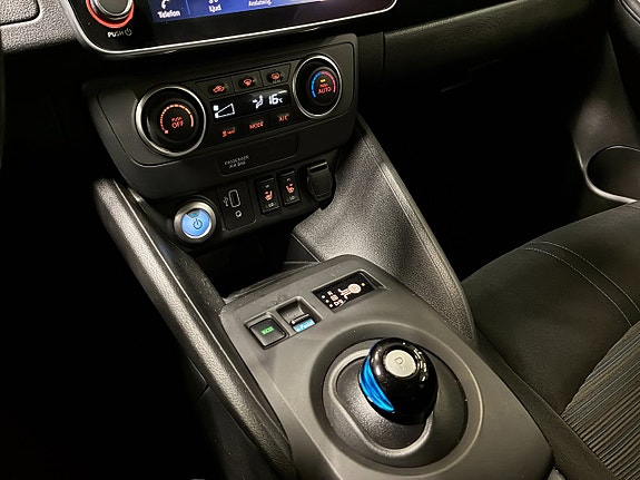 Nissan Leaf 18 of 21