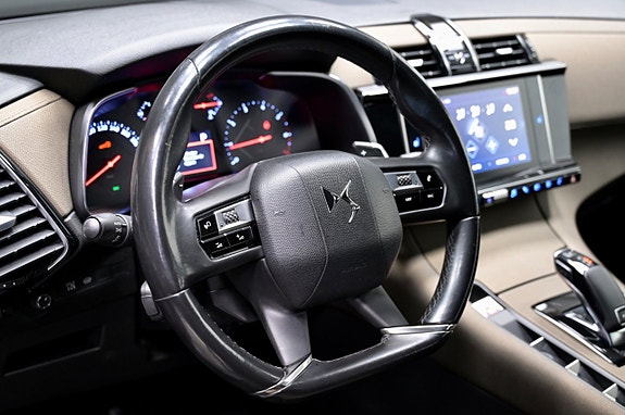 DS DS 7 Crossback 16 of 21