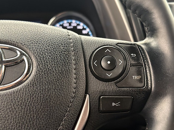 Toyota RAV4 17 of 28