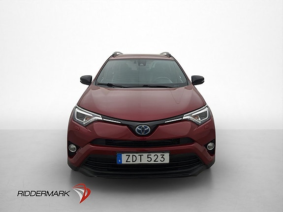 Toyota RAV4 2 of 28