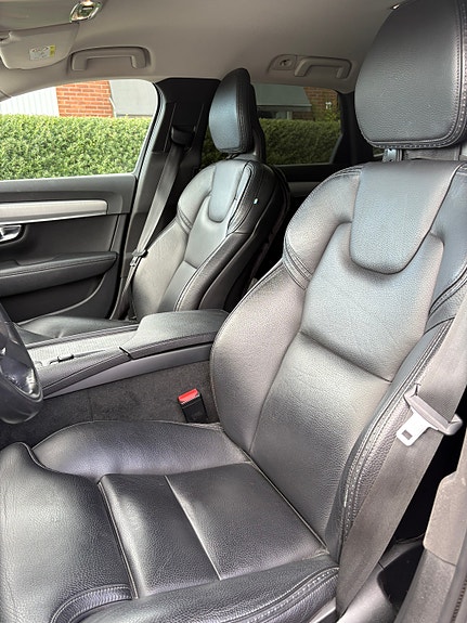Volvo V90 Cross Country 4 of 5