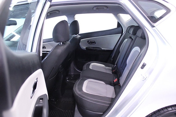 Kia Ceed 11 of 24