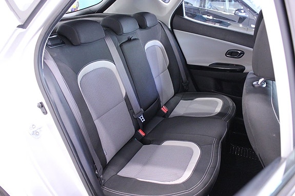 Kia Ceed 14 of 24
