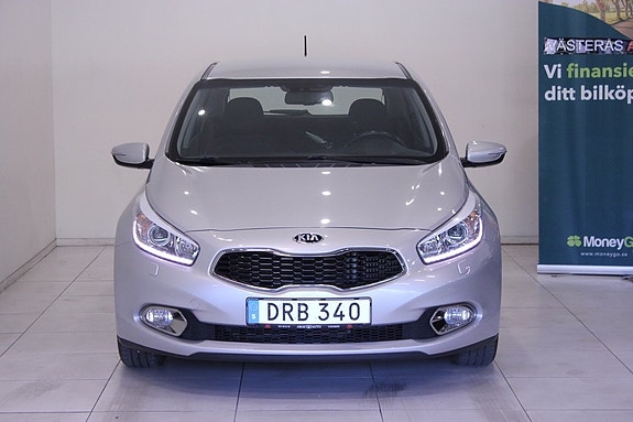 Kia Ceed 3 of 24