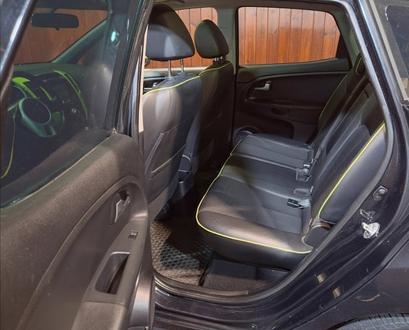 Kia Venga 8 of 21
