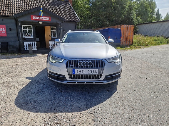 Audi A6 allroad 2 of 11
