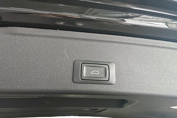 Audi A4 18 of 23