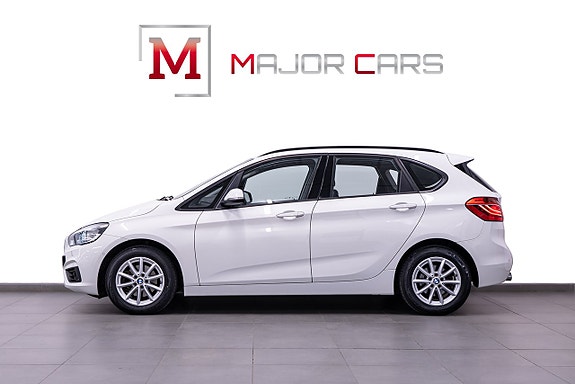 BMW 218d 3 of 21