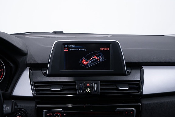 BMW 218d 19 of 21