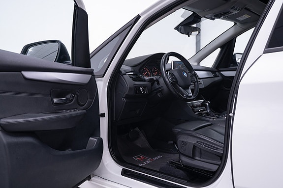 BMW 218d 7 of 21