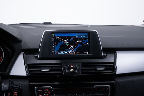 BMW 218d 18 of 21