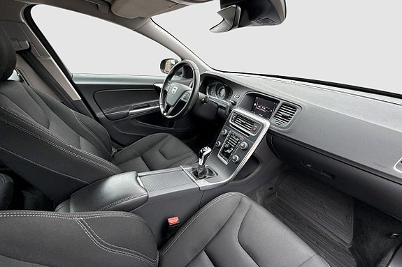Volvo S60 17 of 18