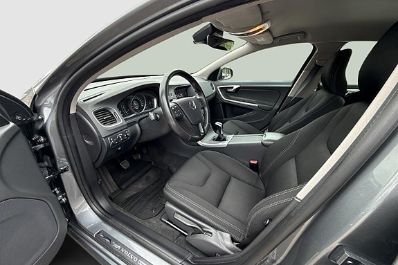 Volvo S60 6 of 18