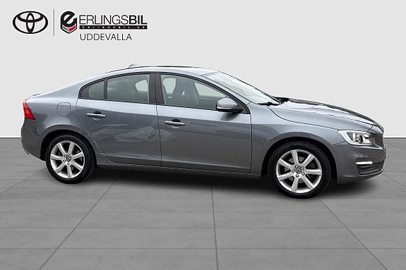 Volvo S60 13 of 18