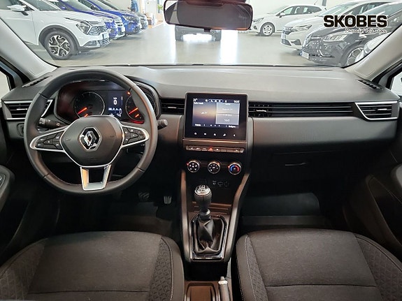 Renault Clio 12 of 19
