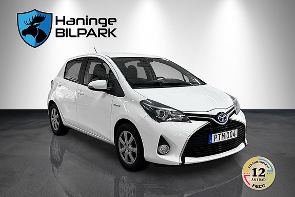 Toyota Yaris 5 of 24