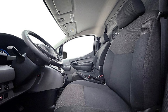 Nissan e-NV200 14 of 28
