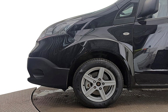 Nissan e-NV200 11 of 28