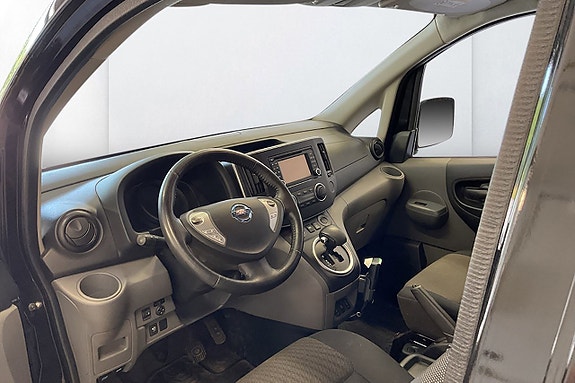 Nissan e-NV200 9 of 11