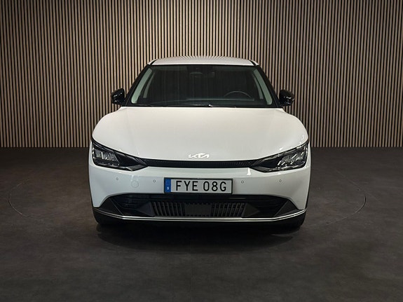 Kia EV6 10 of 30