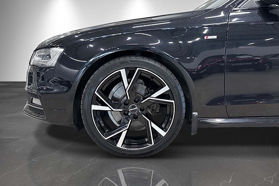 Audi A4 2 of 23