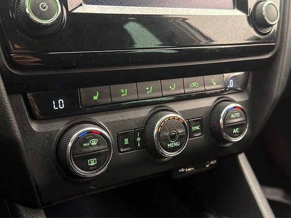 Skoda Octavia Scout 21 of 30