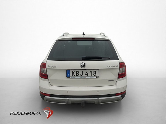Skoda Octavia Scout 6 of 30